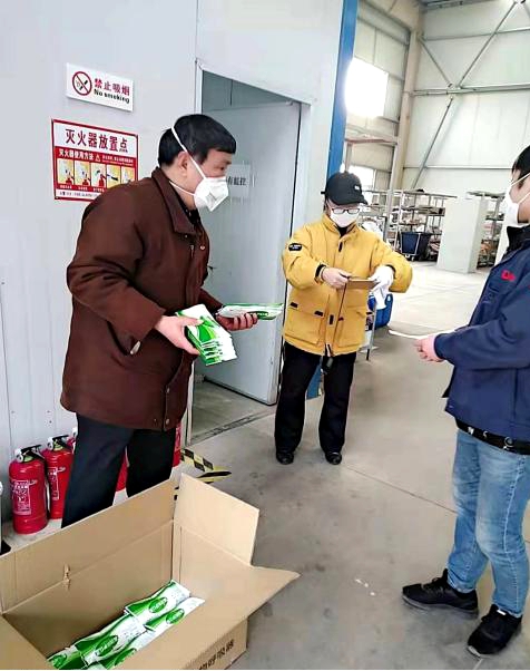 抗“疫”先鋒，堅守在疫情防控一線的老黨員丁超